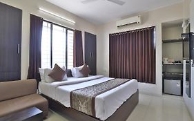 Hotel Nova Vatika Surat